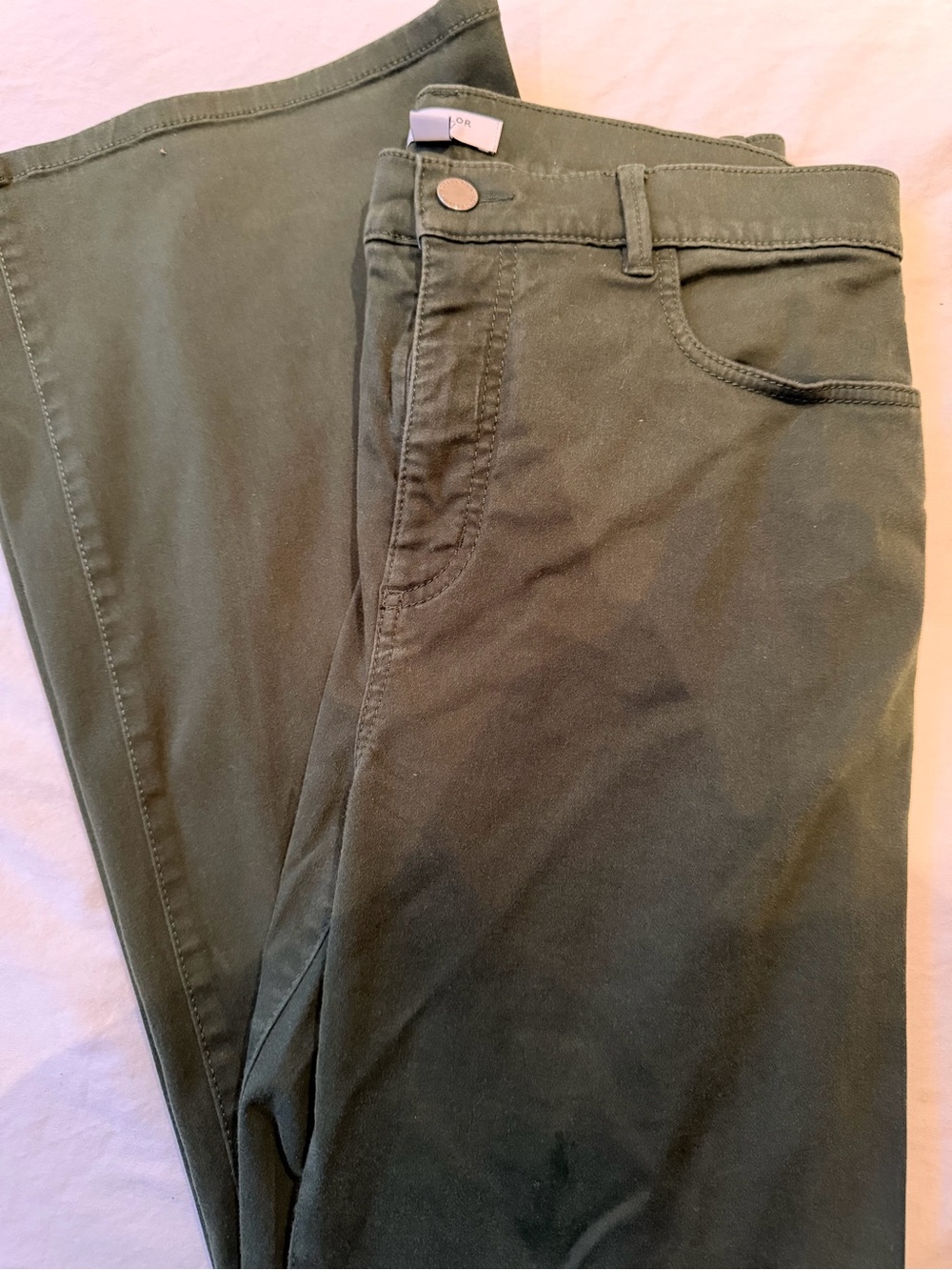 Ann Taylor Weekend Chinos | Size 8 | Olive Green